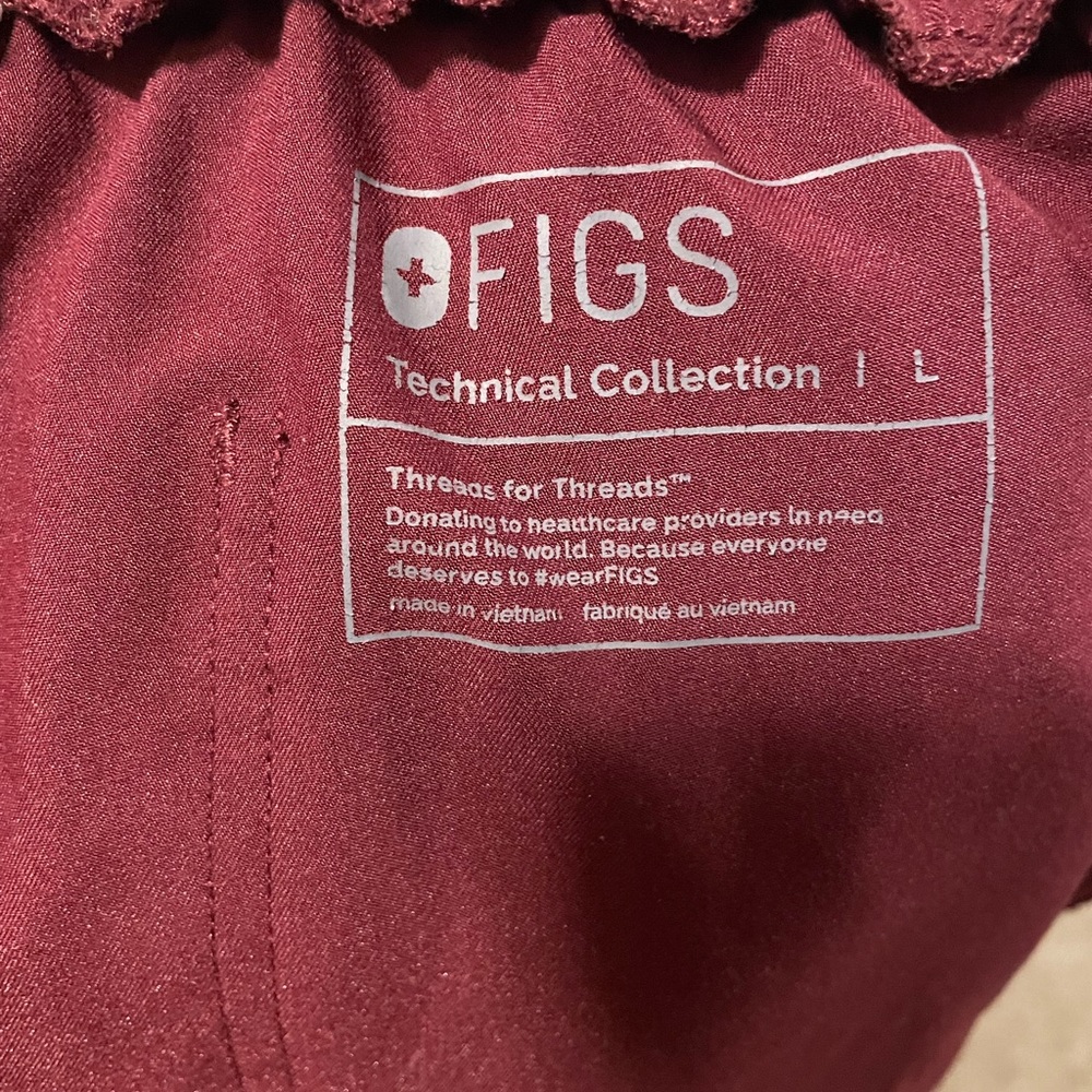 Figs Women’s Burgundy Yola Skinny Scrub Pants Size L